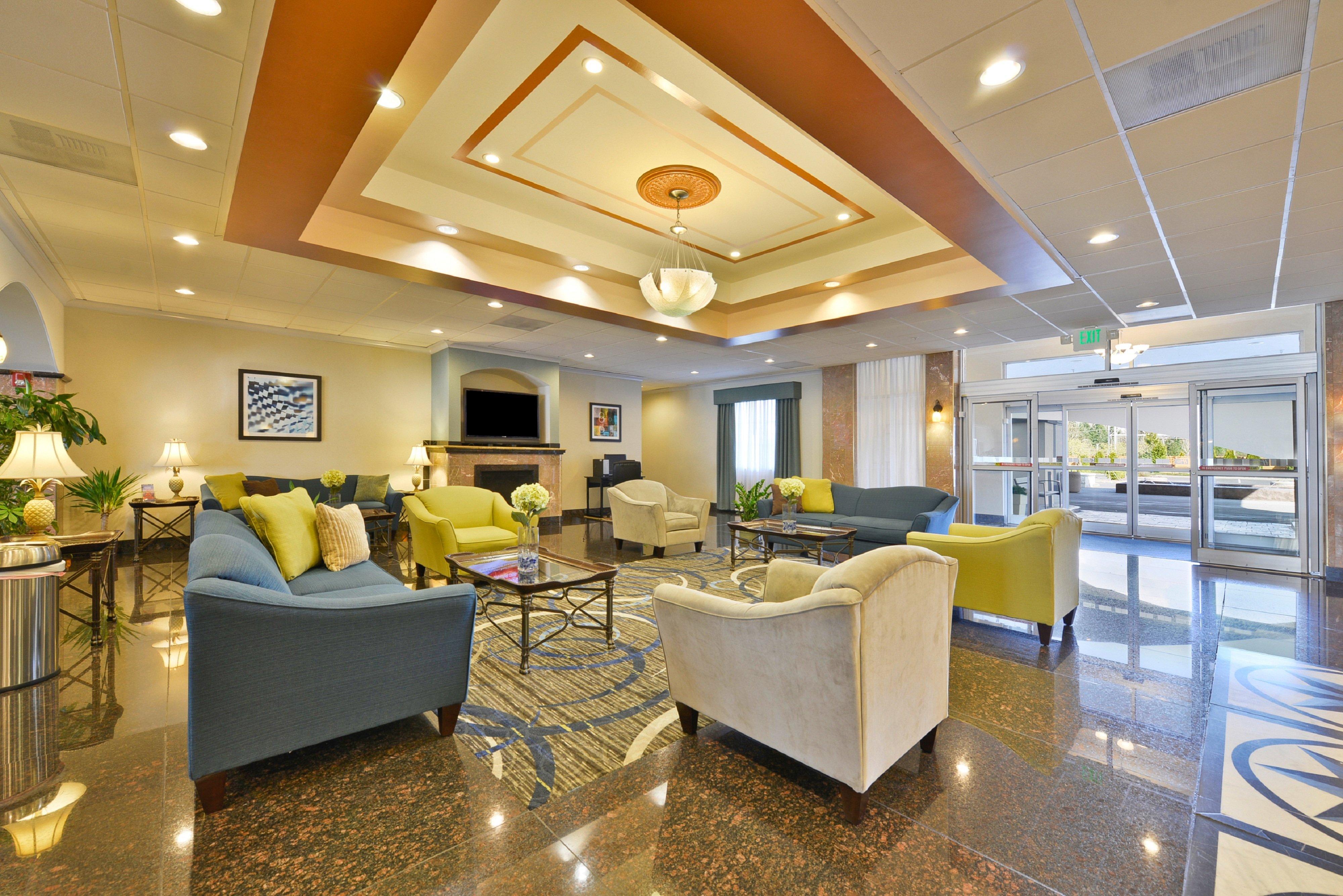 Holiday Inn Express & Suites Tacoma South - Lakewood By Ihg Exterior foto